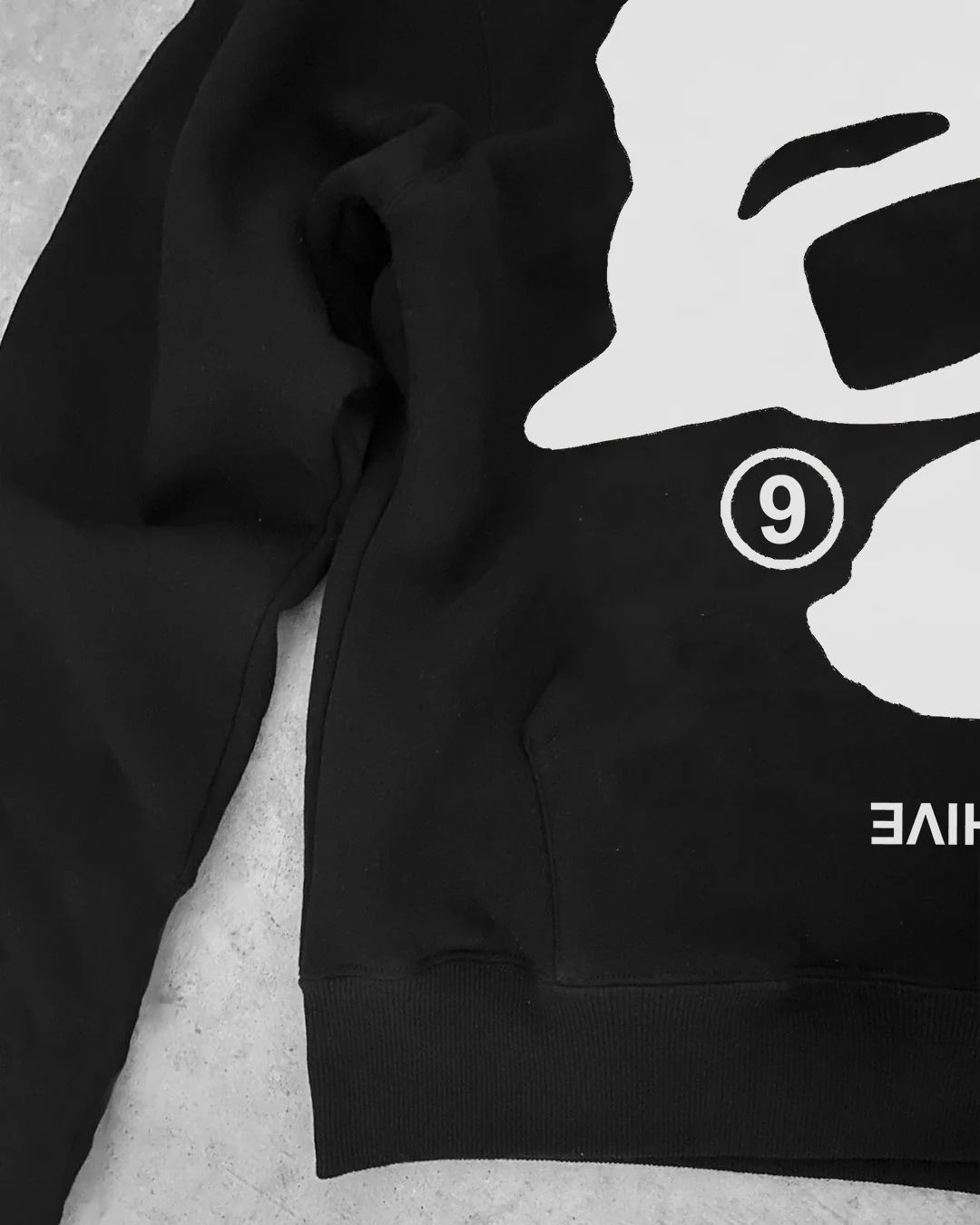 'ARCHIVE9 II' 500G HEAVYWEIGHT HOODIE - Image 4